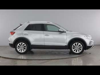 Used Volkswagen T-Roc 2024 for sale - 75178596: Photo