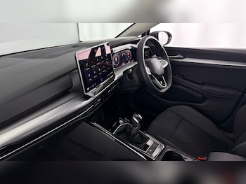 Used Volkswagen Golf 2025 for sale - 78324594: Photo