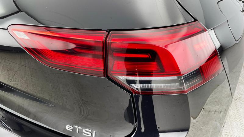 Used Volkswagen Golf 2024 for sale - 76419803: Photo 28