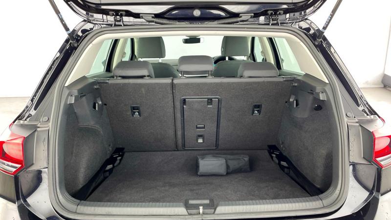 Used Volkswagen Golf 2024 for sale - 76419803: Photo 29