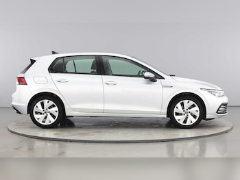 Used Volkswagen Golf 2021 for sale - 78446089: Photo