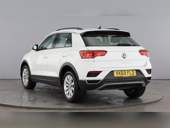 Used Volkswagen T-Roc 2019 for sale - 76209272: Photo