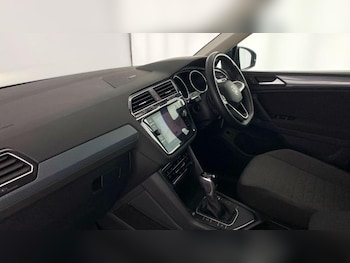 Used Volkswagen Tiguan 2022 for sale - 76734735: Photo