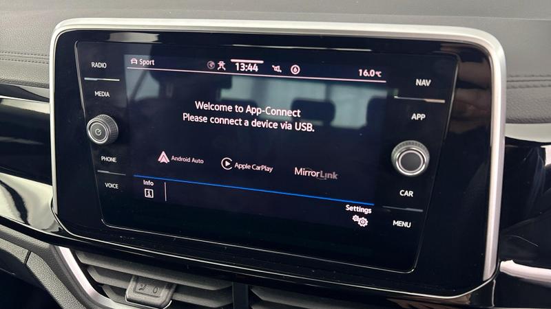 Used Volkswagen T-Roc 2022 for sale - 76858788: Photo 22