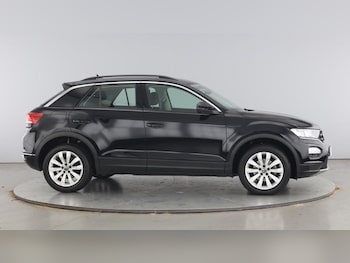 Used Volkswagen T-Roc 2020 for sale - 75792022: Photo