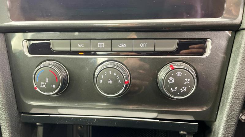 Used Volkswagen Golf 2018 for sale - 77152047: Photo 13