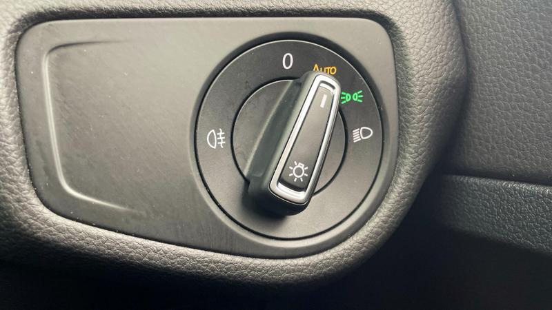 Used Volkswagen Golf 2018 for sale - 77152047: Photo 24