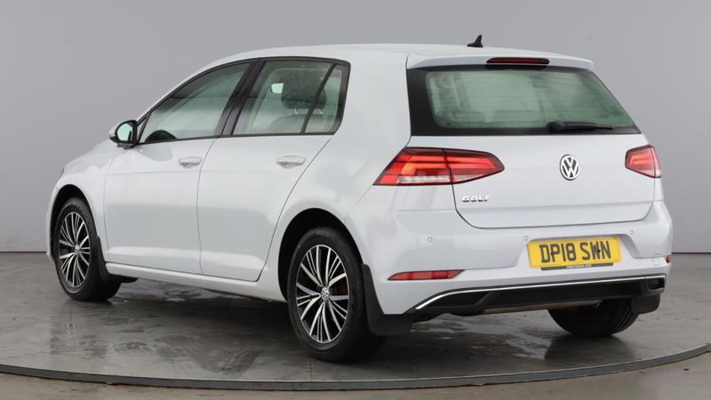 Used Volkswagen Golf 2018 for sale - 77152047: Photo 3