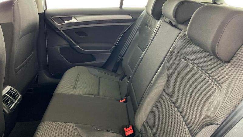 Used Volkswagen Golf 2018 for sale - 77152047: Photo 32