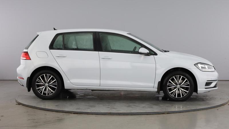 Used Volkswagen Golf 2018 for sale - 77152047: Photo 4