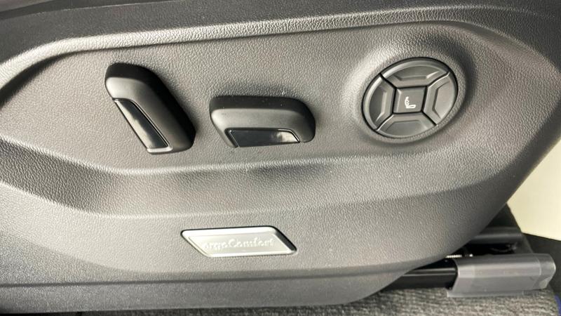 Used Volkswagen Touareg 2025 for sale - 76722898: Photo 20