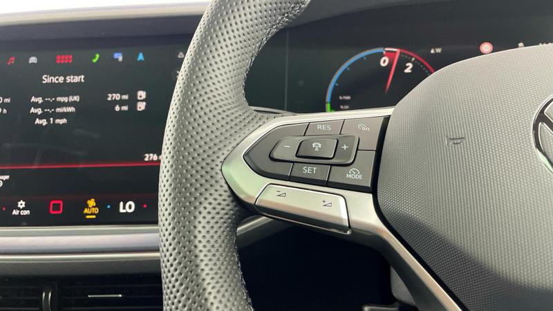 Used Volkswagen Touareg 2025 for sale - 76722898: Photo 25