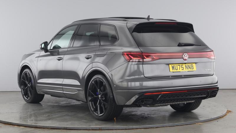 Used Volkswagen Touareg 2025 for sale - 76722898: Photo 3