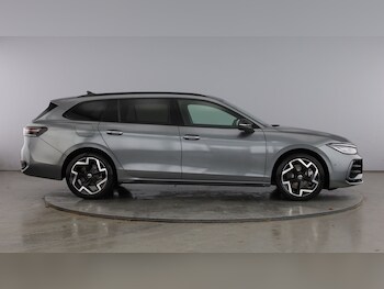 Used Volkswagen Passat 2025 for sale - 79559796: Photo