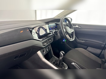 Used Volkswagen Polo 2024 for sale - 79120653: Photo