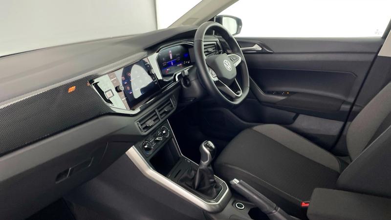 Used Volkswagen Polo 2024 for sale - 76026332: Photo 2