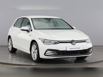 Used Volkswagen Golf 2023 for sale - 76858789: Photo