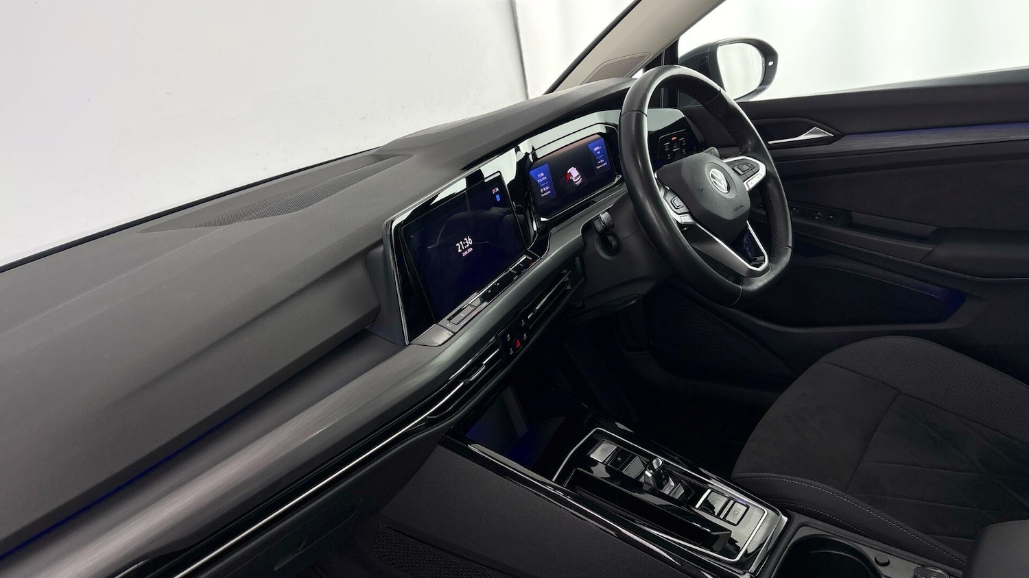 Used Volkswagen Golf 2022 for sale - 77851566: Photo 2