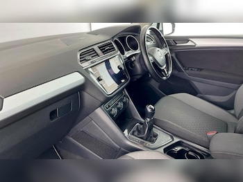 Used Volkswagen Tiguan 2018 for sale - 76218839: Photo