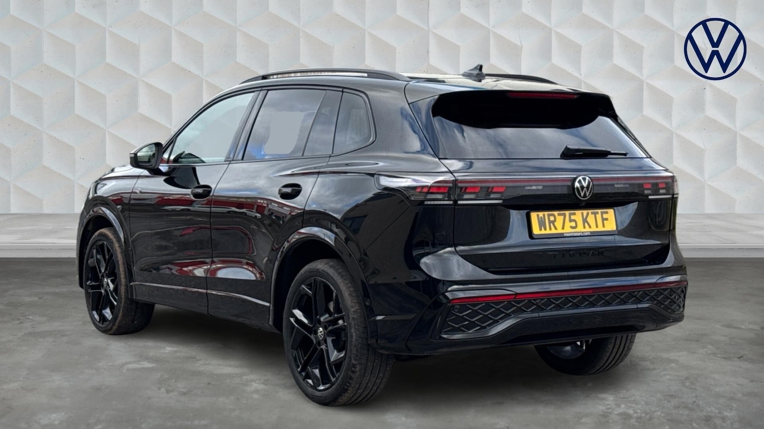 Used Volkswagen Tiguan 2025 for sale - 77630876: Photo 3
