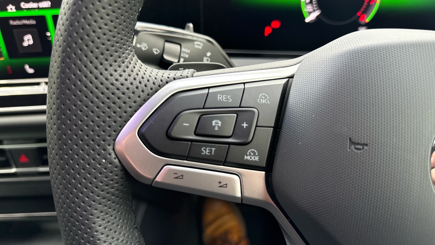 Used Volkswagen Tiguan 2025 for sale - 77630876: Photo 35