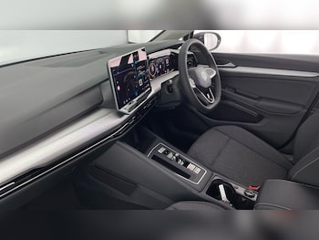 Used Volkswagen Golf 2025 for sale - 77630886: Photo