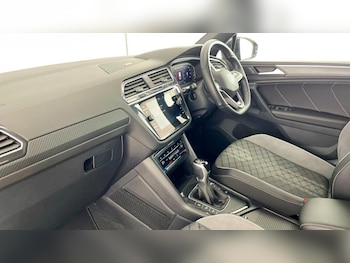 Used Volkswagen Tiguan 2024 for sale - 76394190: Photo