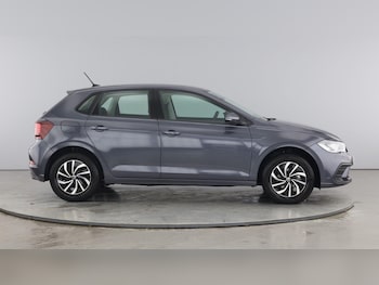 Used Volkswagen Polo 2024 for sale - 78028089: Photo