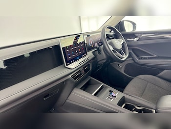 Used Volkswagen Tiguan 2024 for sale - 77775318: Photo