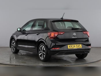 Used Volkswagen Polo 2024 for sale - 76056012: Photo