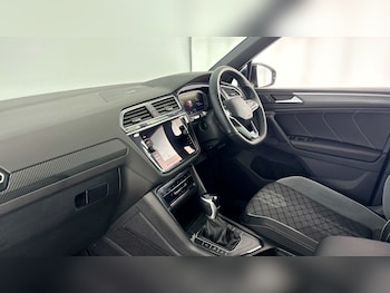 Used Volkswagen Tiguan 2023 for sale - 78565686: Photo