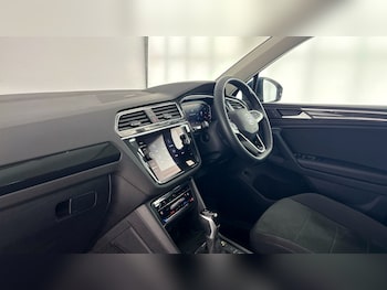 Used Volkswagen Tiguan 2023 for sale - 79120649: Photo