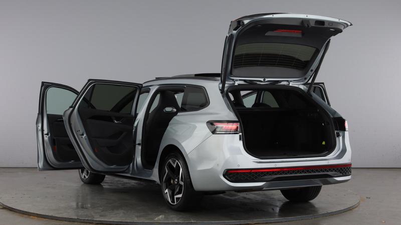 Used Volkswagen Passat 2025 for sale - 76385026: Photo 11