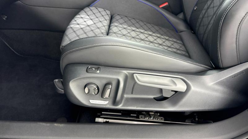 Used Volkswagen Passat 2025 for sale - 76385026: Photo 35