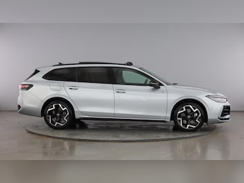 Used Volkswagen Passat 2025 for sale - 76385026: Photo