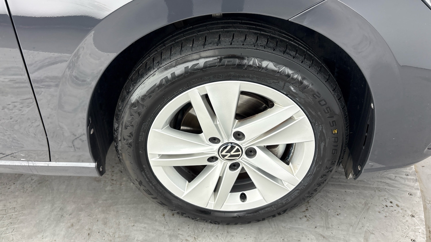 Used Volkswagen Golf 2023 for sale - 78055356: Photo 5