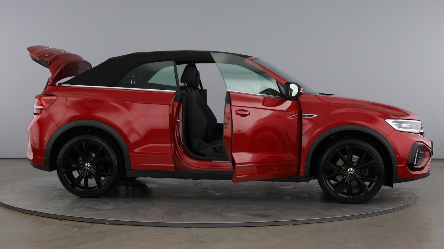 Used Volkswagen T-Roc 2023 for sale - 77639427: Photo 11