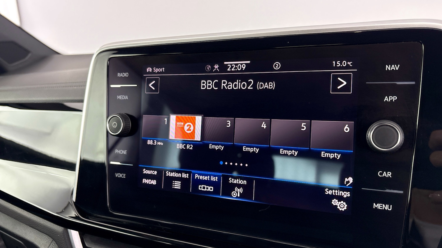 Used Volkswagen T-Roc 2023 for sale - 77639427: Photo 16