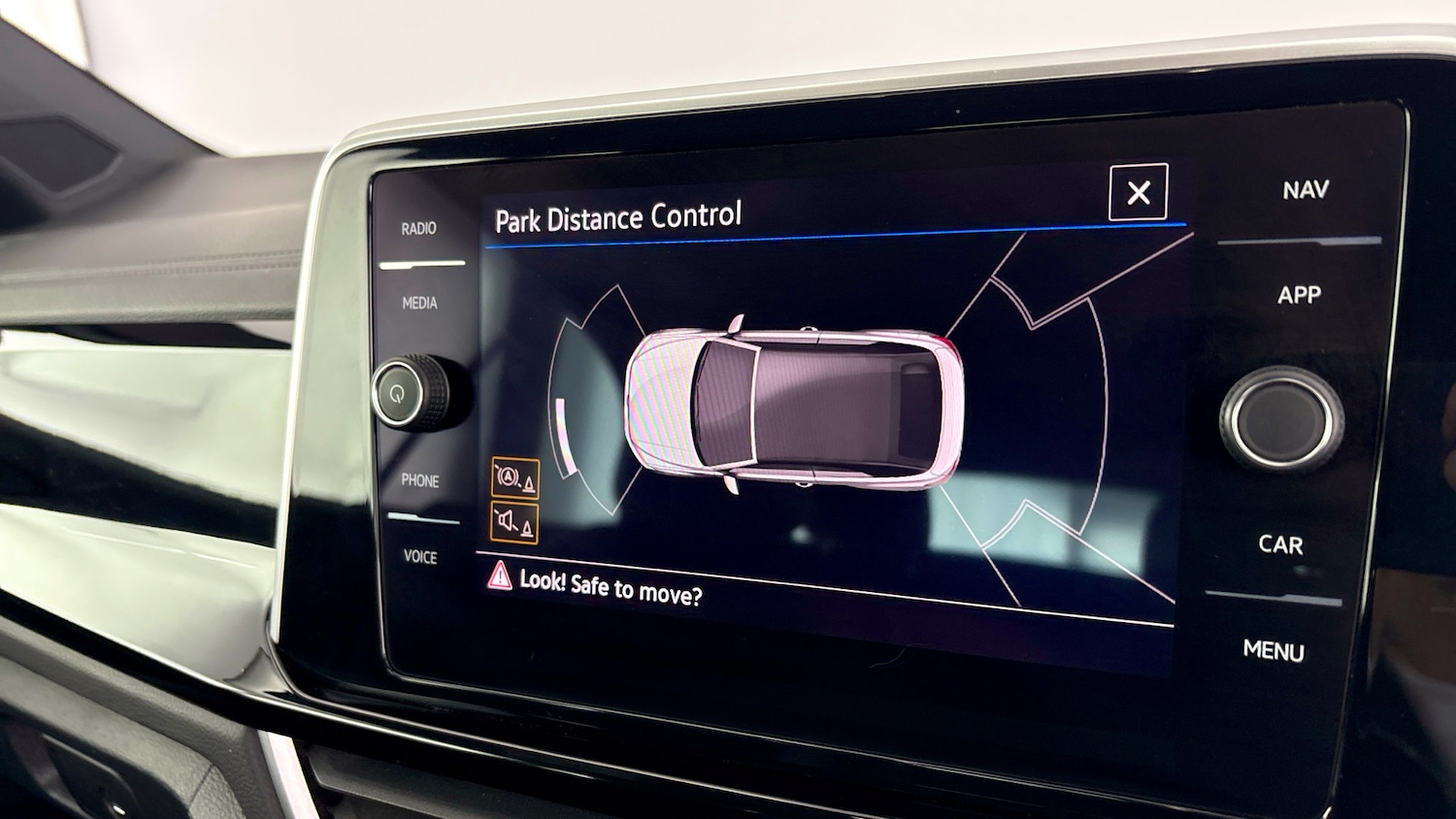 Used Volkswagen T-Roc 2023 for sale - 77639427: Photo 27