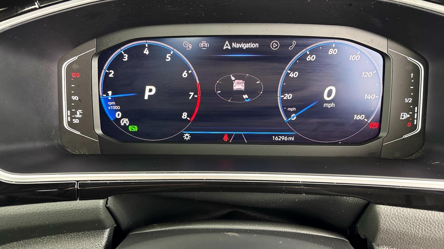 Used Volkswagen T-Roc 2023 for sale - 77639427: Photo 29