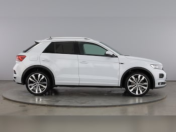 Used Volkswagen T-Roc 2021 for sale - 77602607: Photo