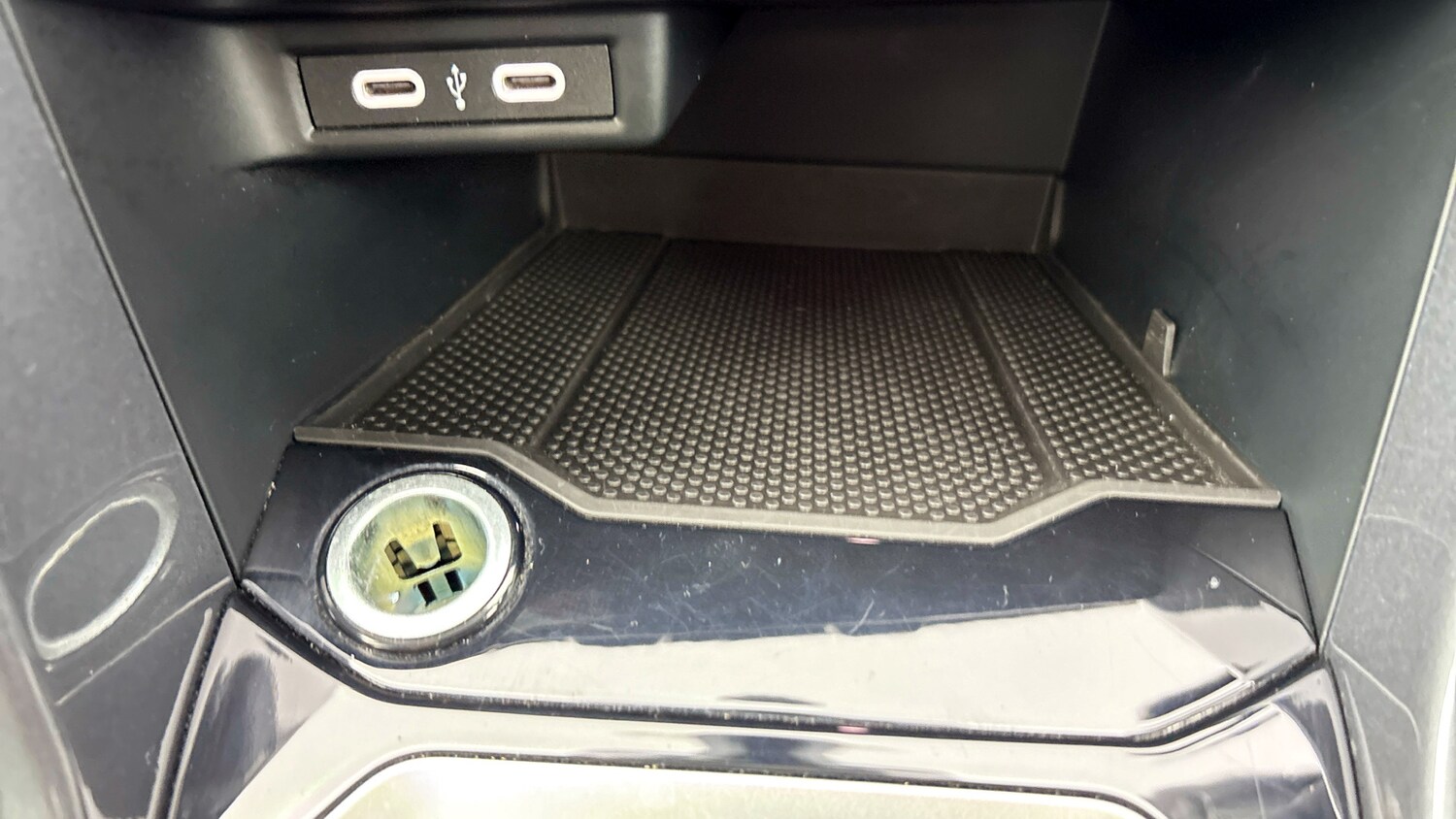 Used Volkswagen T-Roc 2024 for sale - 77602549: Photo 24