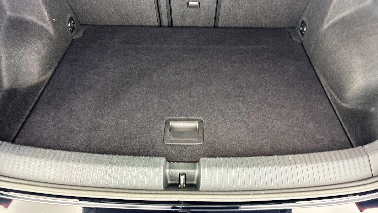 Used Volkswagen T-Roc 2024 for sale - 77602549: Photo 29