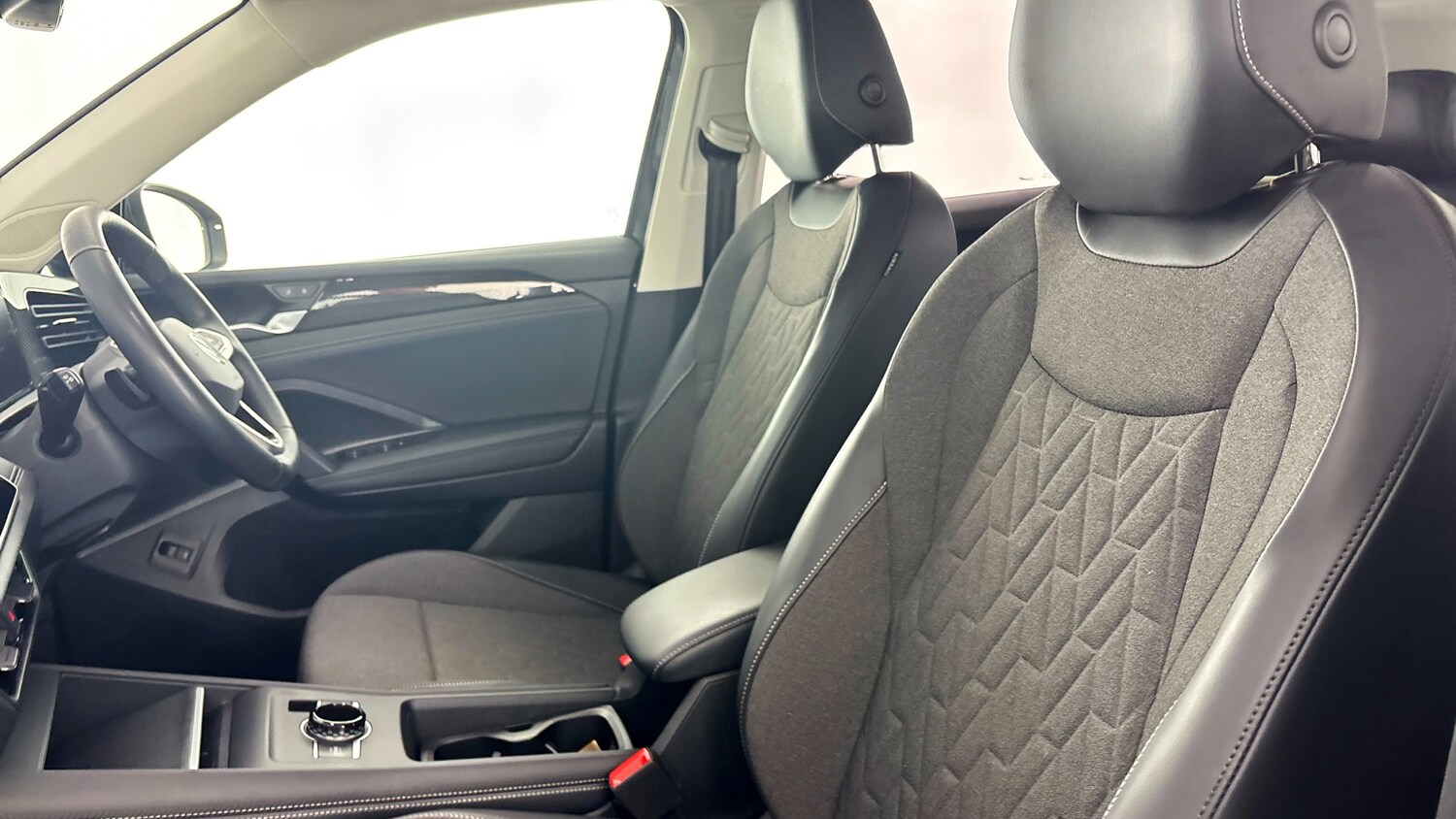 Used Volkswagen Tiguan 2024 for sale - 78196610: Photo 32