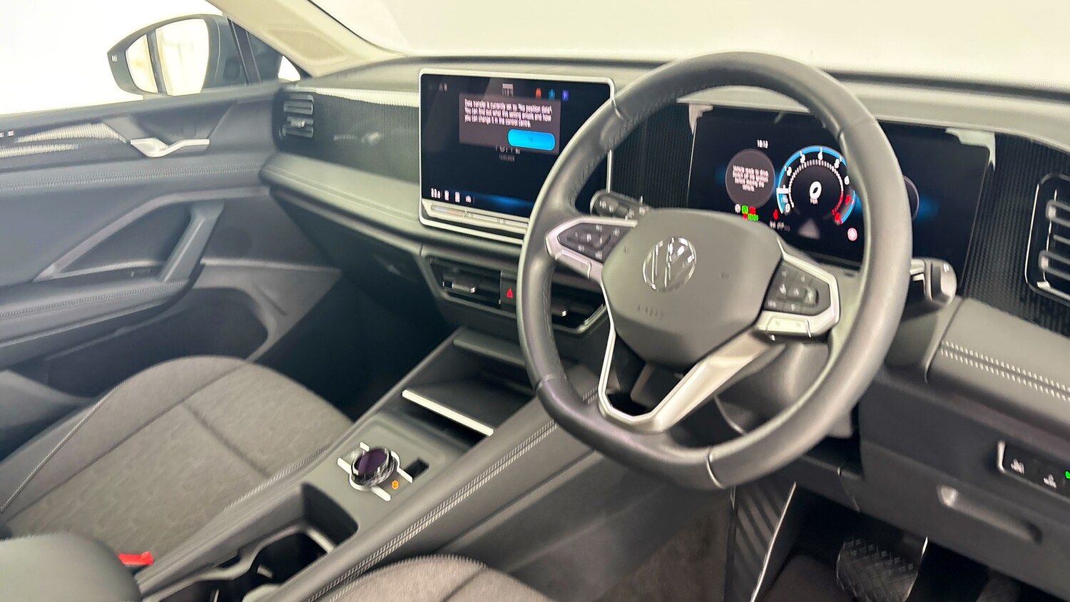 Used Volkswagen Tiguan 2024 for sale - 78196610: Photo 6