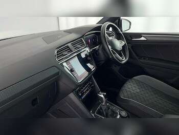 Used Volkswagen Tiguan 2023 for sale - 76290360: Photo