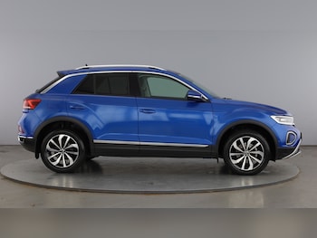 Used Volkswagen T-Roc 2023 for sale - 79071139: Photo
