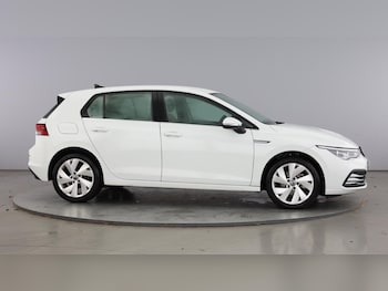Used Volkswagen Golf 2023 for sale - 77515602: Photo