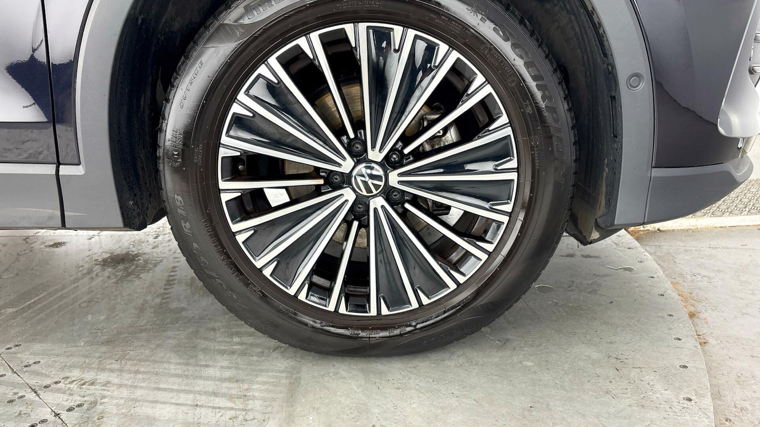 Used Volkswagen Tiguan 2024 for sale - 77803917: Photo 35