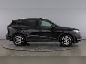 Used Volkswagen Tiguan 2024 for sale - 77803917: Photo